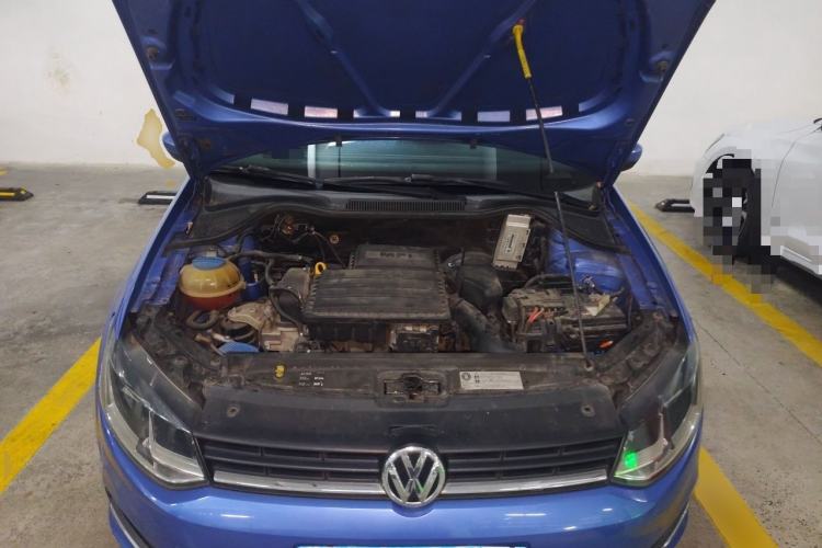 Used Volkswagen Polo 2014 1.4L Automatic Comfort Edition Engine Bay
