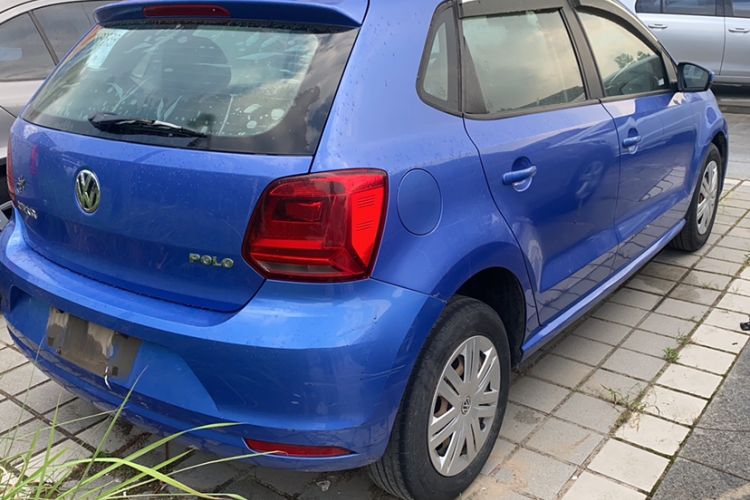 Used Volkswagen Polo 2014 1.4L Manual Fashion Edition Exterior 2