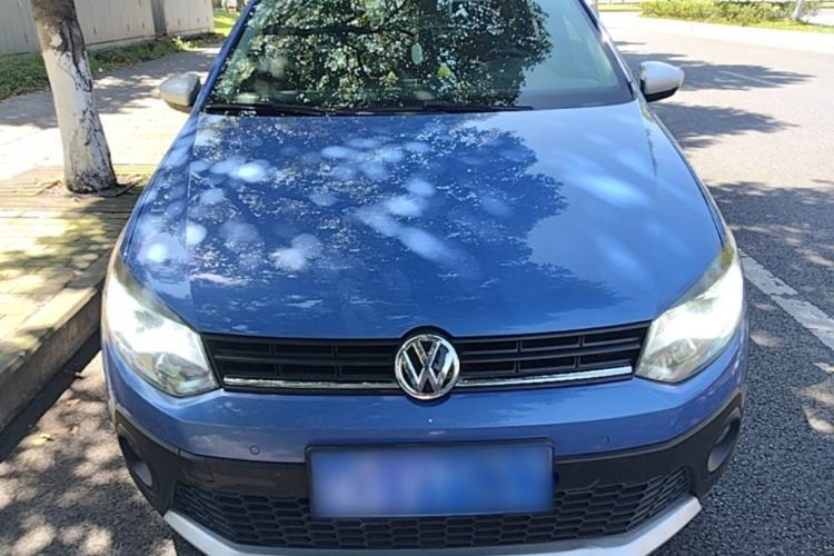 Used Volkswagen Polo 2014 1.6L Cross Polo Automatic Front