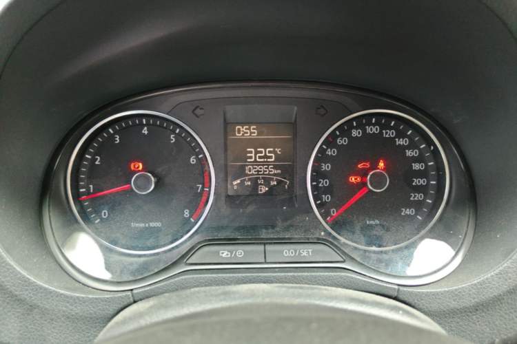Used Volkswagen Polo 2014 1.6L Manual Comfort Edition Instrument Cluster