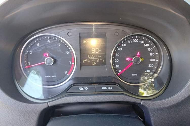 Used Volkswagen Polo 2014 1.6L Cross Polo Automatic Instrument Cluster