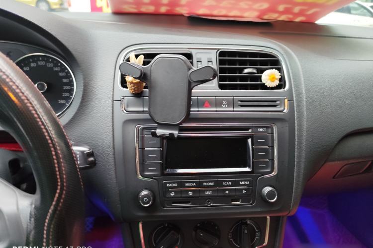 Used Volkswagen Polo 2014 1.4L Automatic Comfort Edition Interior 2