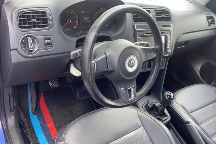 Used Volkswagen Polo 2014 1.4L Manual Fashion Edition Interior 2