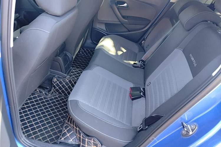 Used Volkswagen Polo 2014 1.6L Cross Polo Automatic Left Rear Seat
