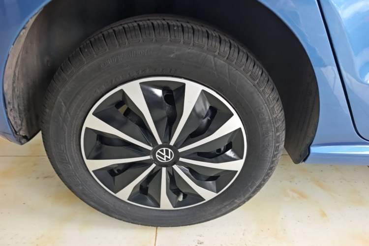 Used Volkswagen Polo 2014 1.4L Manual Fashion Edition Right Rear Wheel Hub