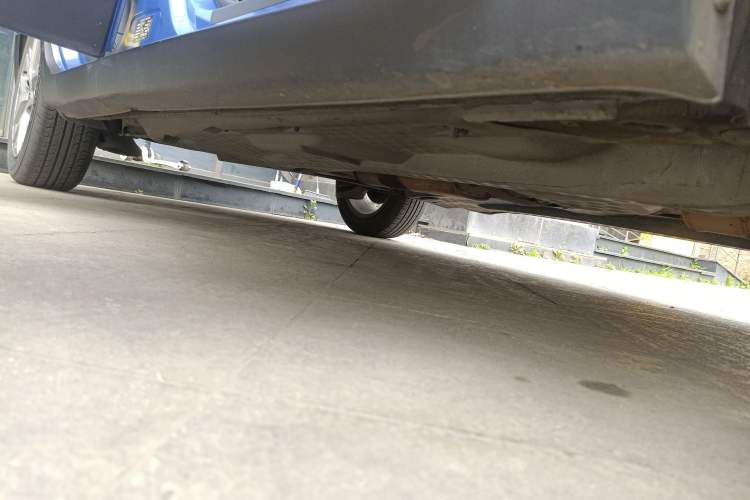 Used Volkswagen Polo 2014 1.6L Cross Polo Automatic Right Side Sill