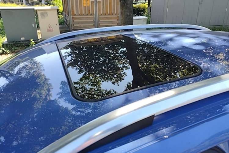 Used Volkswagen Polo 2014 1.6L Cross Polo Automatic Roof