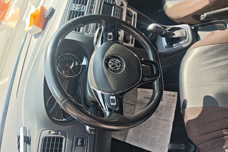 Used Volkswagen Polo 2014 1.6L Cross Polo Automatic Steering Wheel