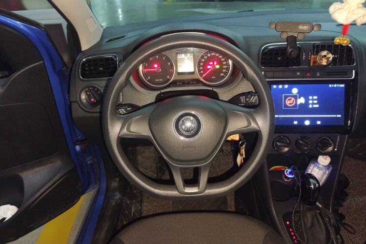 Used Volkswagen Polo 2014 1.4L Automatic Comfort Edition Steering Wheel