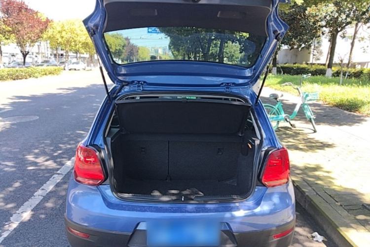 Used Volkswagen Polo 2014 1.6L Cross Polo Automatic Trunk