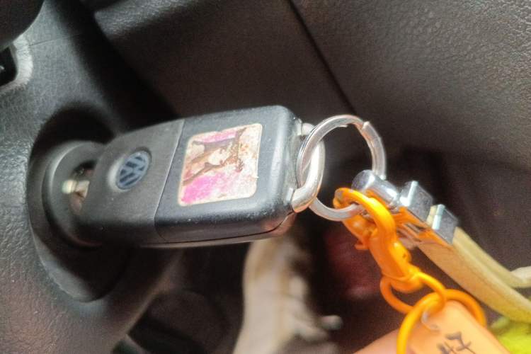 Used Volkswagen Polo 2014 1.6L Cross Polo Automatic Vehicle Key