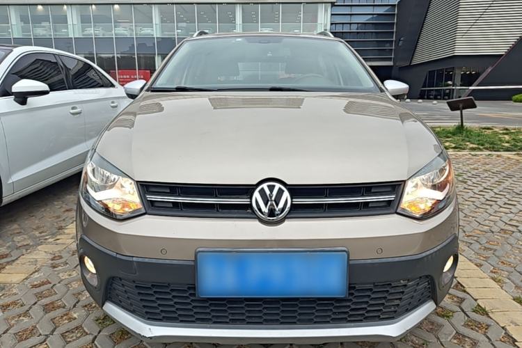 Used Volkswagen Polo 2014 1.6L Cross Polo Automatic Front
