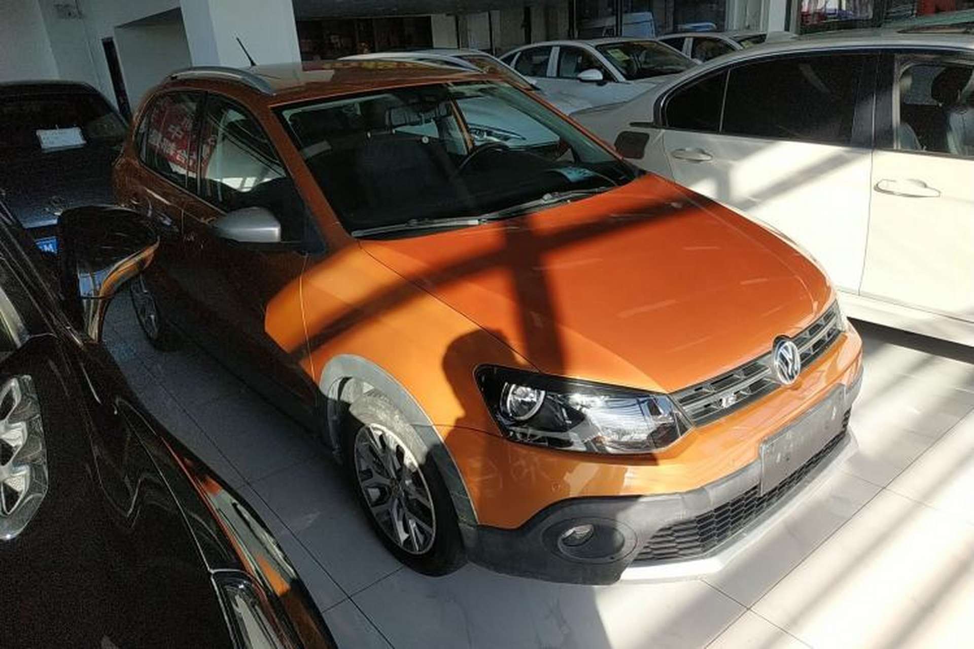 Used Volkswagen Polo 2014 1.6L Cross Polo Automatic Front Right 45 Deg
