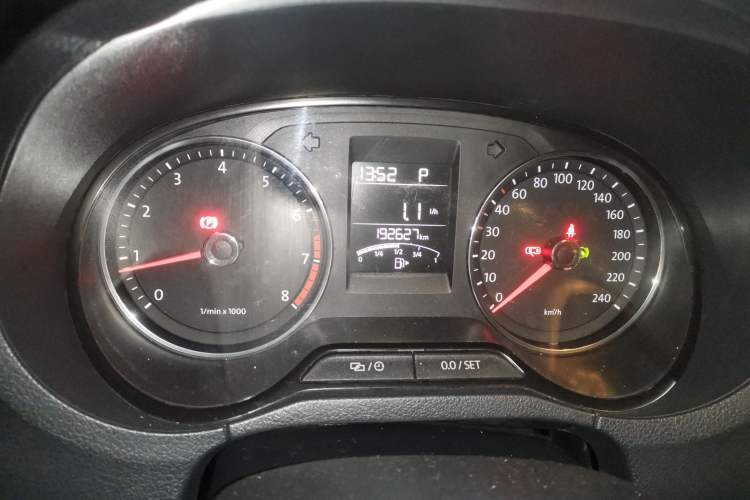 Used Volkswagen Polo 2014 1.6L Cross Polo Automatic Instrument Cluster