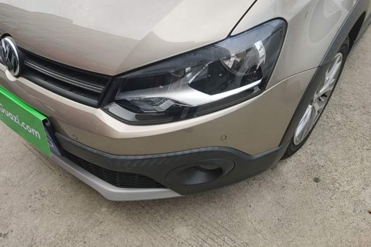 Used Volkswagen Polo 2014 1.6L Cross Polo Automatic Left Front Headlight