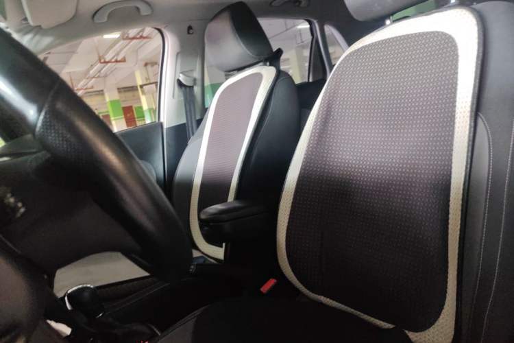 Used Volkswagen Polo 2014 1.6L Cross Polo Automatic Left Front Seat