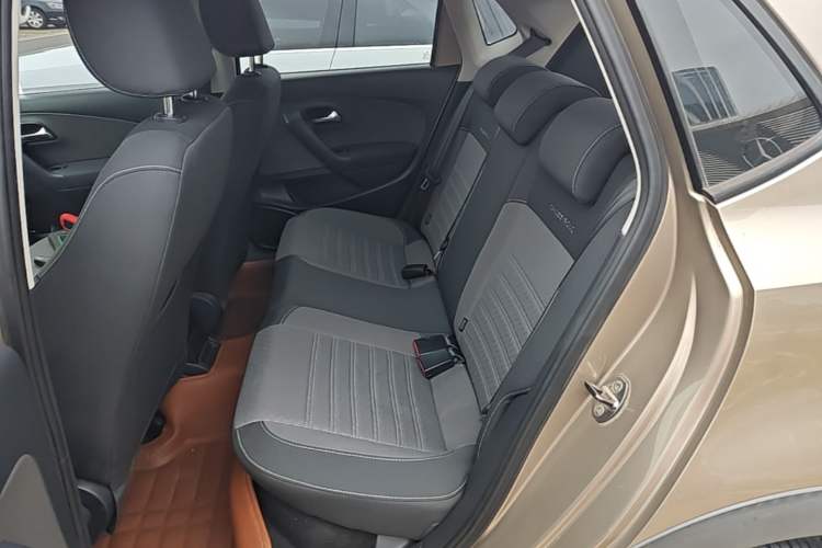 Used Volkswagen Polo 2014 1.6L Cross Polo Automatic Left Rear Seat