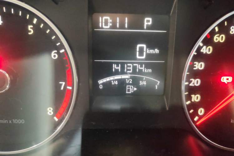 Used Volkswagen Polo 2014 1.6L Cross Polo Automatic Odometer Close Up
