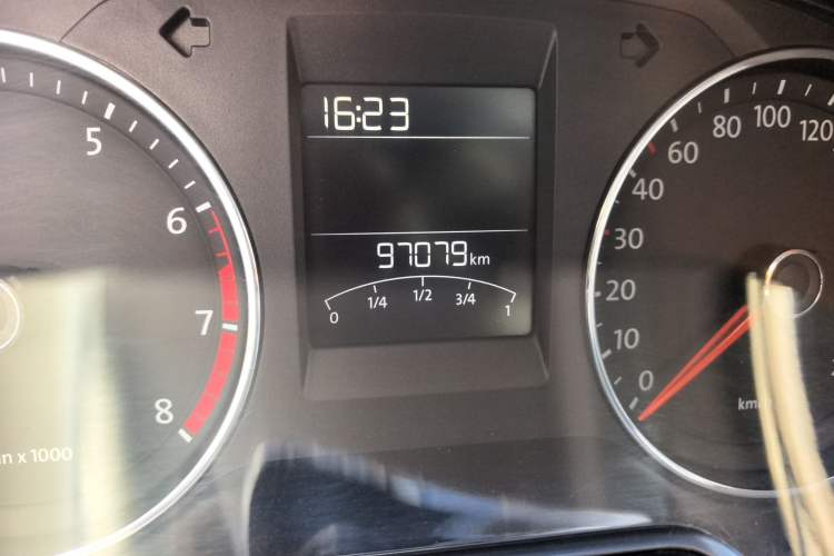 Used Volkswagen Polo 2014 1.6L Cross Polo Manual Odometer Close Up