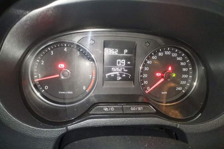 Used Volkswagen Polo 2014 1.6L Cross Polo Automatic Odometer Close Up