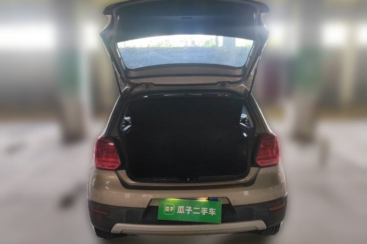 Used Volkswagen Polo 2014 1.6L Cross Polo Automatic Trunk