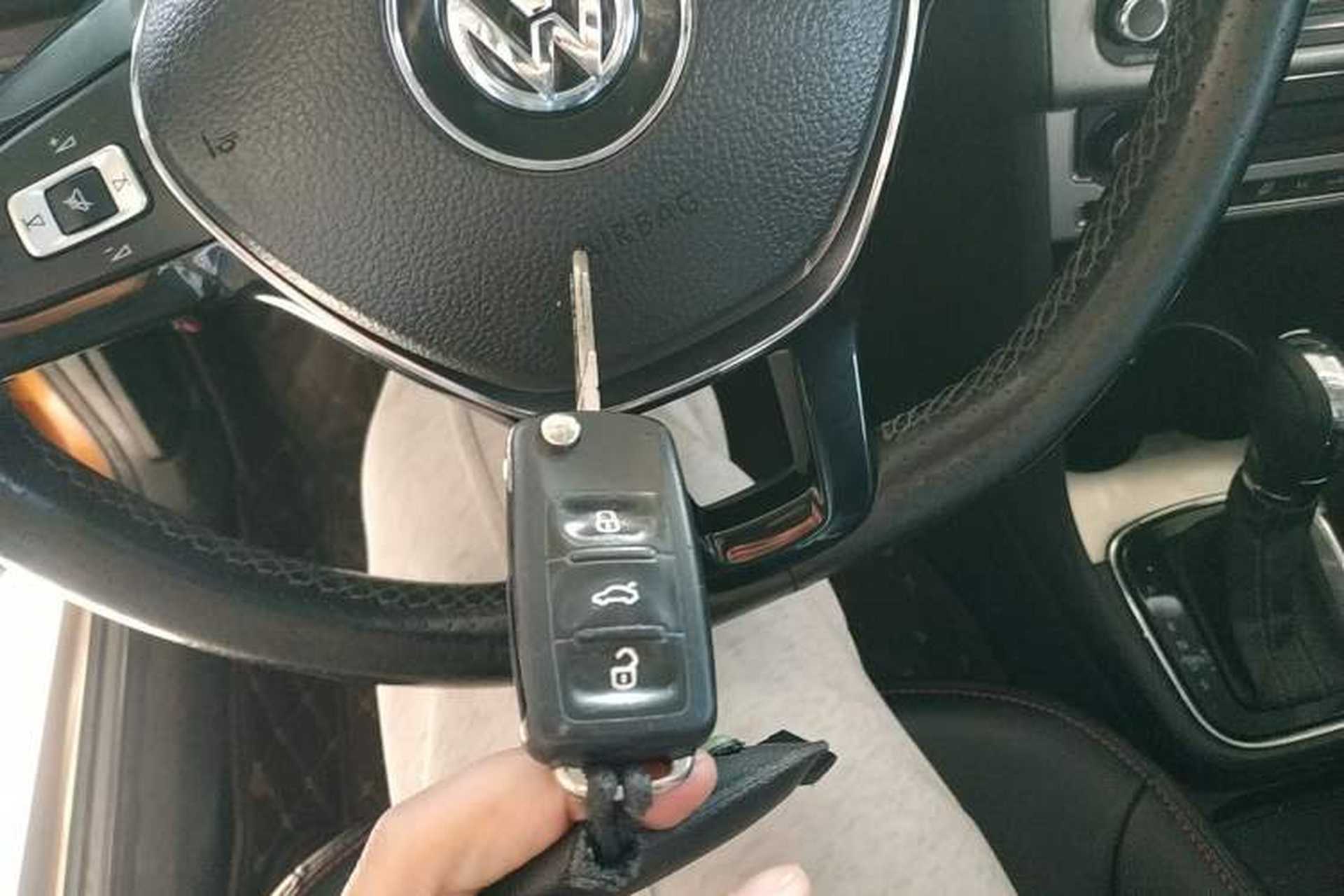 Used Volkswagen Polo 2014 1.6L Cross Polo Automatic Vehicle Key