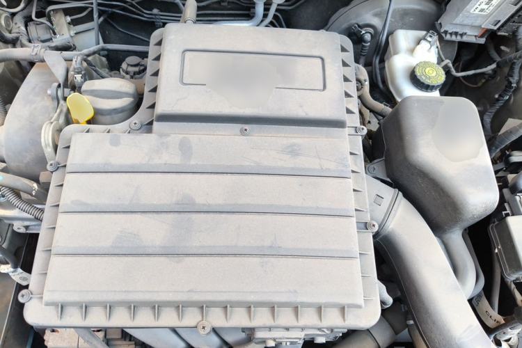 Used Volkswagen Polo 2014 1.6L Cross Polo Automatic Engine Bay