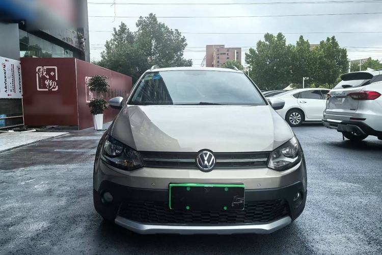 Used Volkswagen Polo 2014 1.6L Cross Polo Automatic Exterior 1