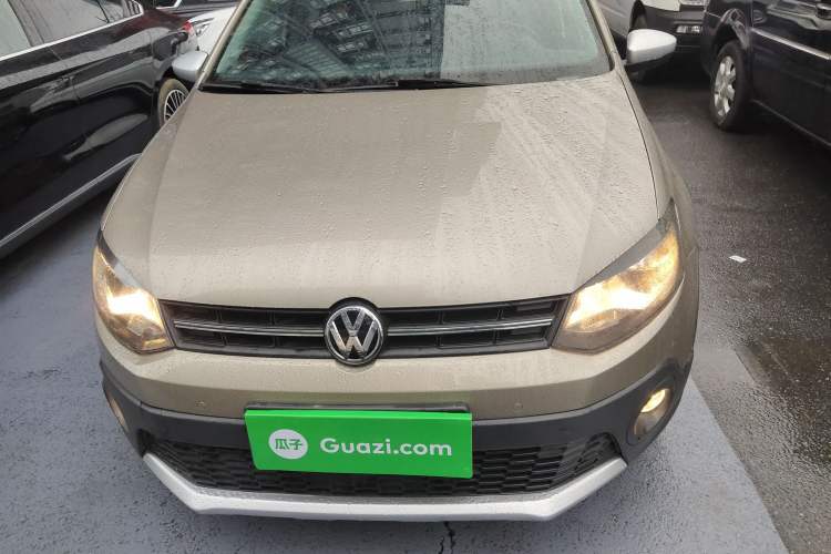 Used Volkswagen Polo 2014 1.6L Cross Polo Automatic Exterior 1