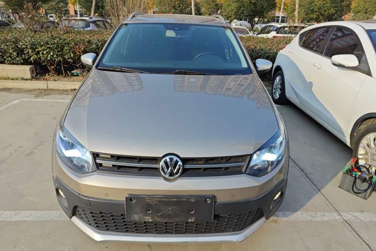Used Volkswagen Polo 2014 1.6L Cross Polo Automatic Exterior 1