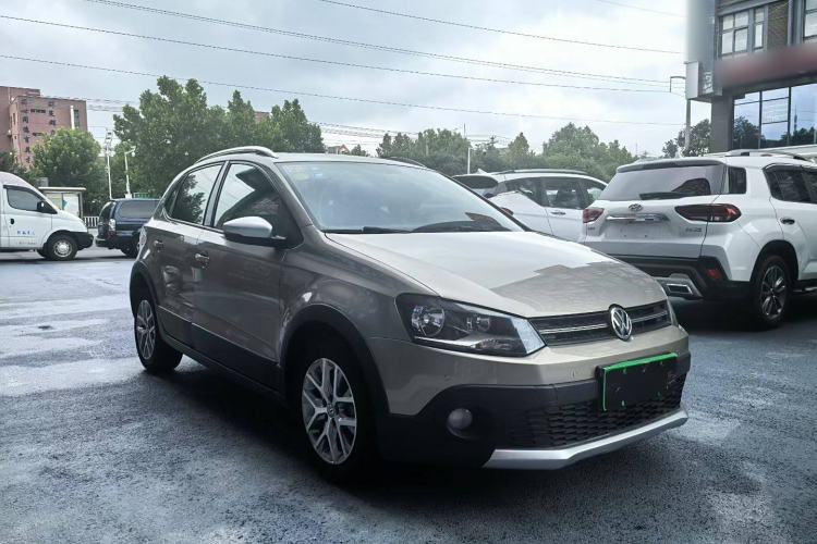 Used Volkswagen Polo 2014 1.6L Cross Polo Automatic Exterior 2