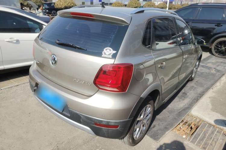 Used Volkswagen Polo 2014 1.6L Cross Polo Automatic Exterior 5