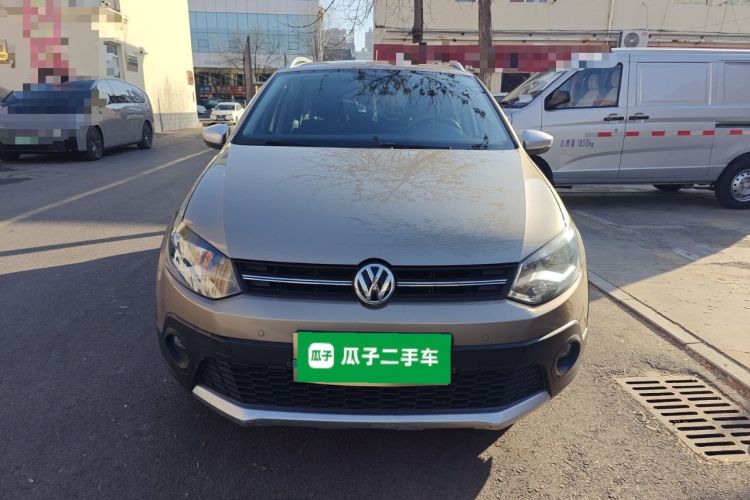 Used Volkswagen Polo 2014 1.6L Cross Polo Manual Front
