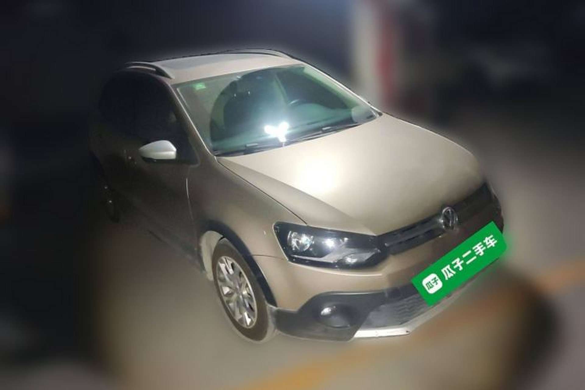 Used Volkswagen Polo 2014 1.6L Cross Polo Manual Front Right 45 Deg