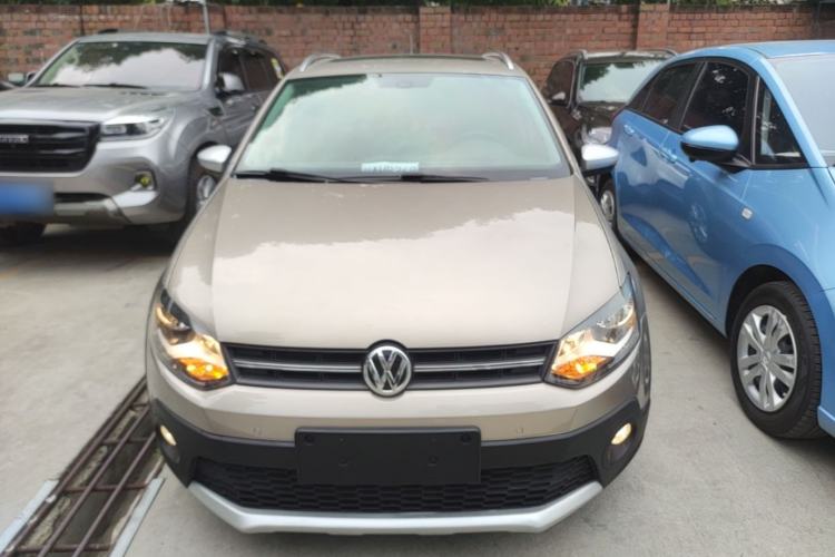 Used Volkswagen Polo 2014 1.6L Cross Polo Automatic Front