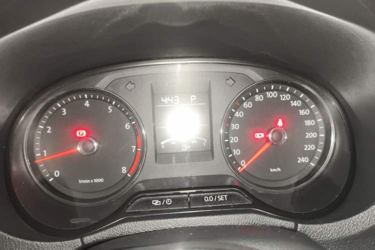 Used Volkswagen Polo 2014 1.6L Cross Polo Automatic Instrument Cluster