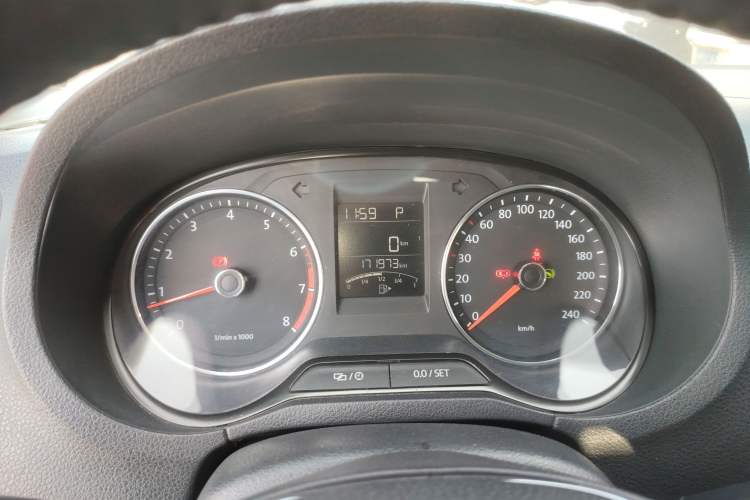 Used Volkswagen Polo 2014 1.6L Cross Polo Automatic Instrument Cluster
