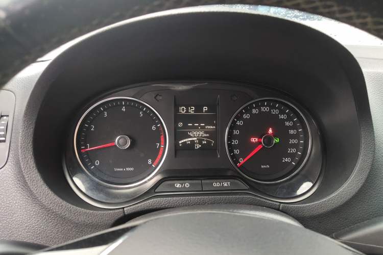 Used Volkswagen Polo 2014 1.6L Cross Polo Automatic Instrument Cluster
