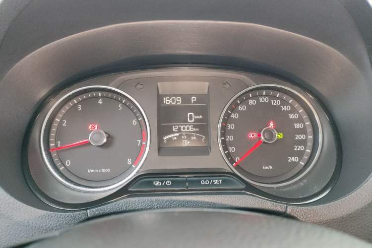 Used Volkswagen Polo 2014 1.6L Cross Polo Automatic Instrument Cluster
