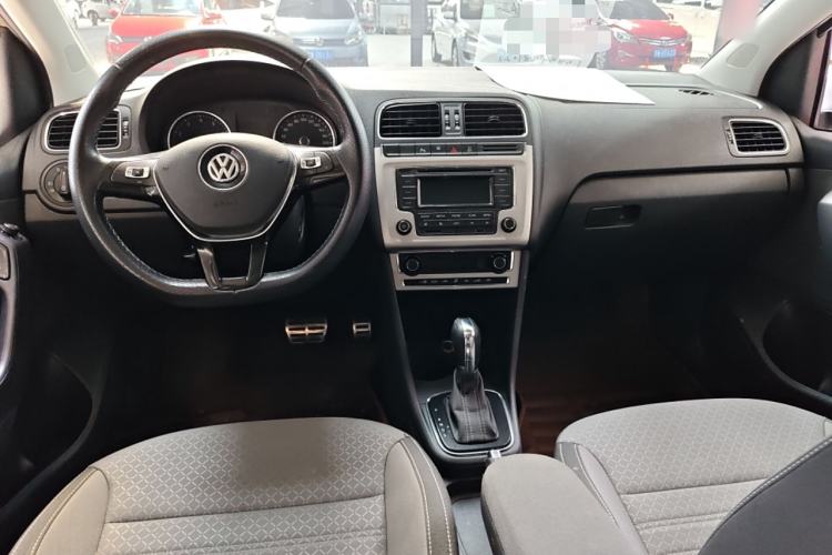 Used Volkswagen Polo 2014 1.6L Cross Polo Automatic Interior 3