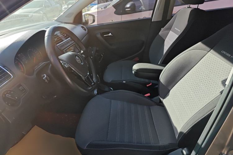 Used Volkswagen Polo 2014 1.6L Cross Polo Automatic Left Front Seat