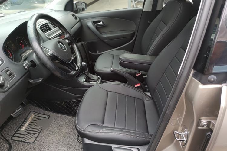 Used Volkswagen Polo 2014 1.6L Cross Polo Automatic Left Front Seat