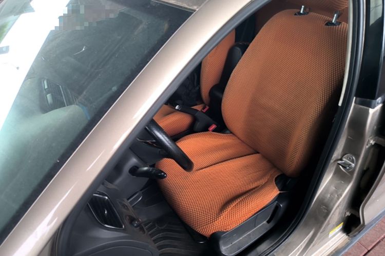 Used Volkswagen Polo 2014 1.6L Cross Polo Manual Left Front Seat
