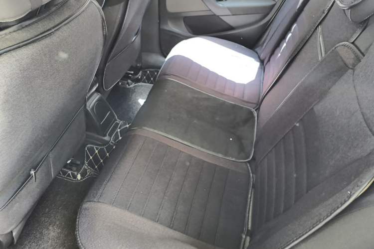 Used Volkswagen Polo 2014 1.6L Cross Polo Automatic Left Rear Seat