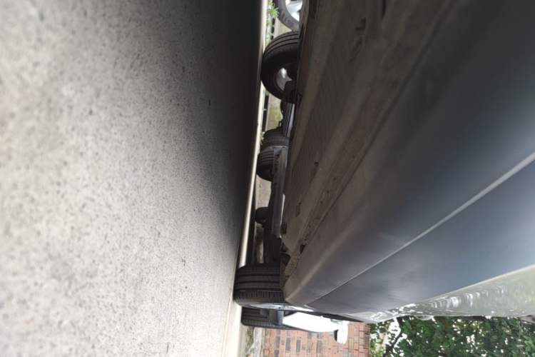 Used Volkswagen Polo 2014 1.6L Cross Polo Automatic Left Side Sill