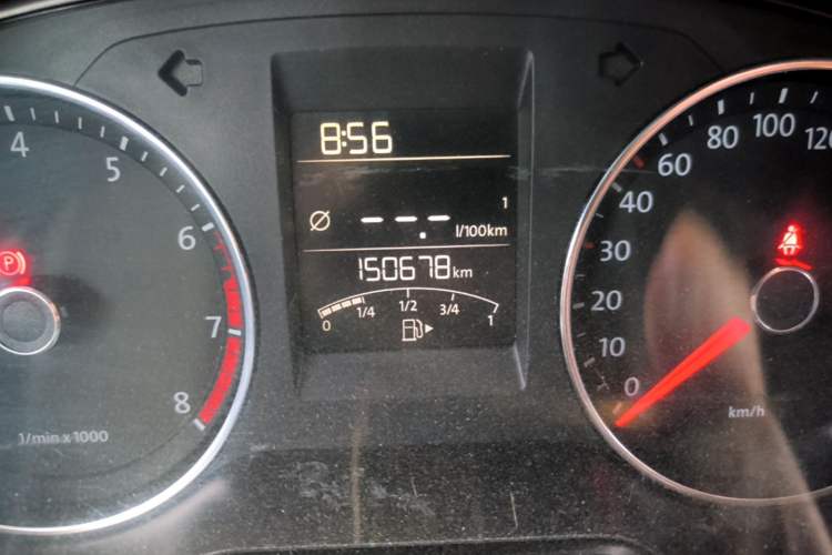 Used Volkswagen Polo 2014 1.6L Cross Polo Manual Odometer Close Up