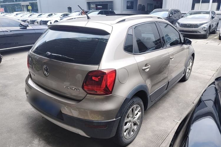 Used Volkswagen Polo 2014 1.6L Cross Polo Automatic Rear Right 45 Deg