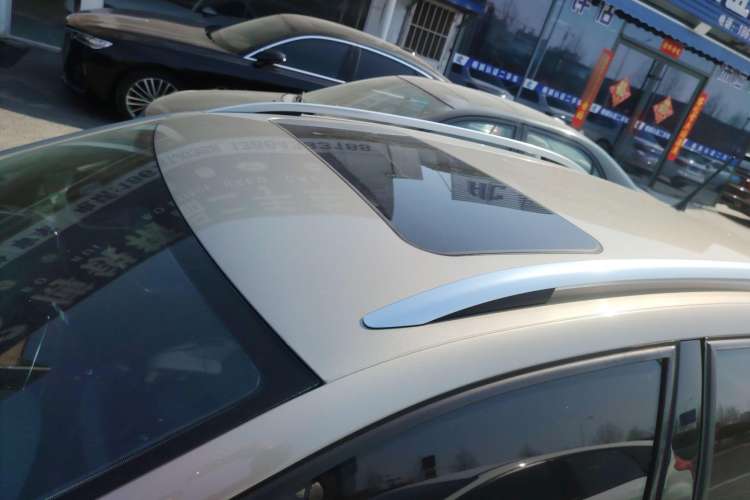 Used Volkswagen Polo 2014 1.6L Cross Polo Automatic Roof