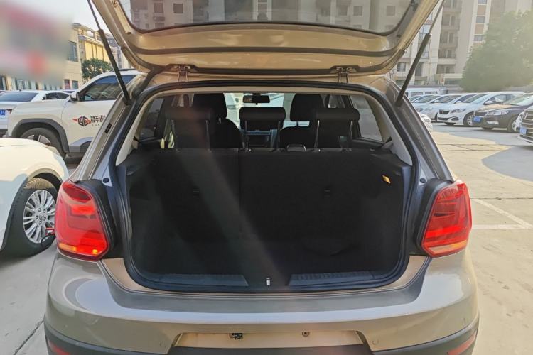 Used Volkswagen Polo 2014 1.6L Cross Polo Automatic Trunk