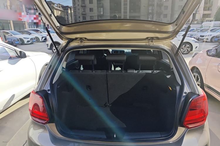 Used Volkswagen Polo 2014 1.6L Cross Polo Automatic Trunk